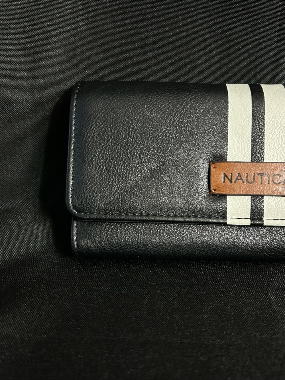 Nautica Money Manager RFID Blocking Black & White Stripe Accent Wallet NWT - Picture 4 of 9